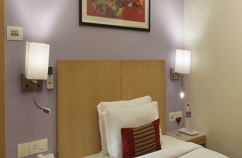 Prabhadevi Hotel | Comfort Inn Heritage