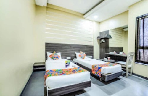 Gangapur Hotel | Hotel Bhondawe Palace