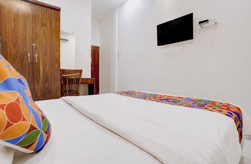 Jogeshwari East Hotel | Via Green Forest