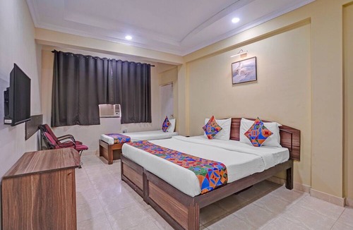 Penha de Franรงa Hotel | FabHotel Picnic Plaza - Nr. Mall De Goa, Porvorim