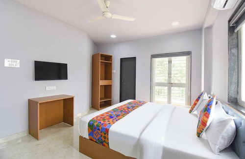 Hadapsar Hotel | Fabhotel Ojas Inn