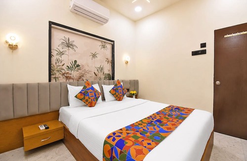 Aundh Hotel | Fabhotel Aundh Homtel