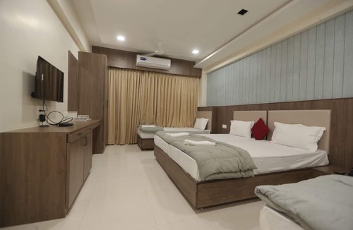 Olpad Hotel | Royal Palace Hotel Surat Velanja