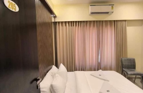 Rabale Hotel | Sharan Residency