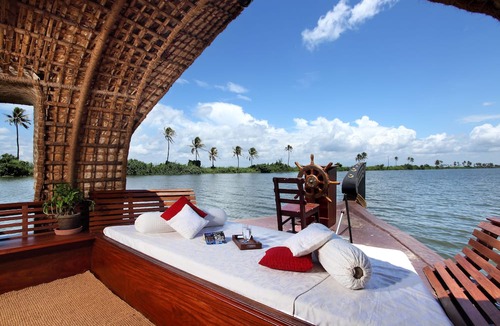 Nedumudy Boat Rental | Marvel Cruise