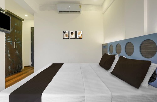Nilje Gaon House | Collection O Lodha Experia Mall
