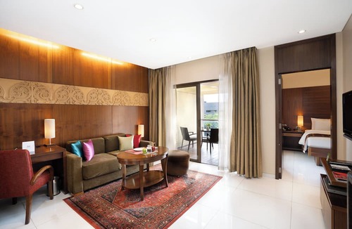 Pune Apartment | Oakwood Residence Naylor Road Pune