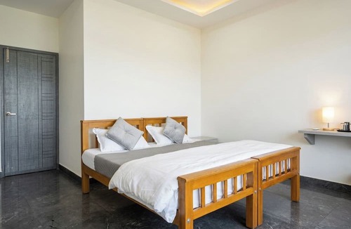 Neyyattinkara House | Alora Castle Neyyattinkara Near Kovalam Beach