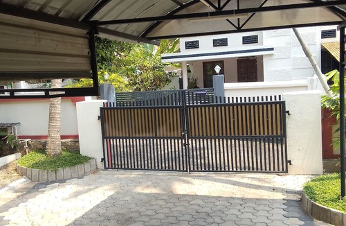 Kazhakuttam House | Veedu Homestay Nalanchira Trivandrum