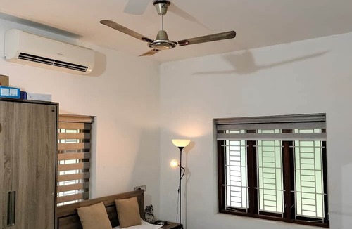 Kannur House | Spacious 4-bedroom house with WiFi, AC in serene Kannur