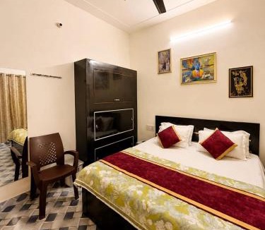 Faizabad House | SRN Guest house