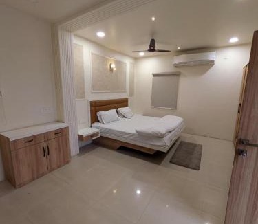 Chandrapur Cabin | Sultan Ifham Residency & Hotel