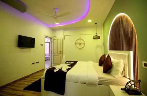 Kandivali East Villa | Luxury 4 BHK Pool Villa in Kandivali East, Mumbai