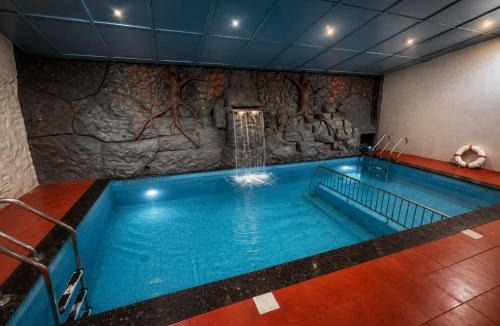 Lakkidi Resort | T Hill Vythiri Pool Resort - Family & Couple Bookings Only