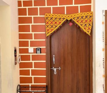 Trimbak House | Omkareshwar Homestay