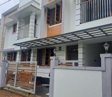 Eramalloor House | Anna Apartment