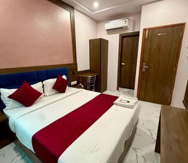Malad East Hotel | Classy Comfort NESCO Exhibition Centre - Business Hotel