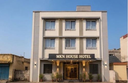 Santacruz Hotel | Collection O Santacruz Metro Station Formerly MKN House
