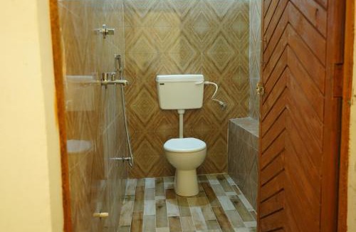Khattalwada House | wood stone corbett