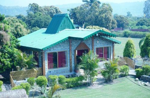Khattalwada House | wood stone corbett