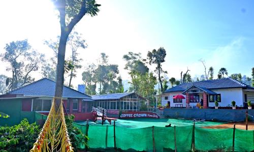 Mudigere House | Coffee Crown Homestay - 1km to Falls, Estate, Home Food