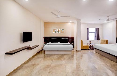 Rajpipla Hotel | Super Townhouse Garudeshwar Dutt Temple Formerly The Grand Unity