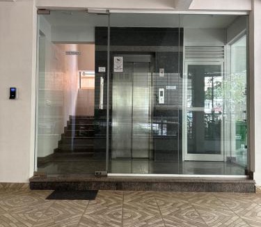 Agara Apartment | Chic Studio Retreat - Indiranagar Bengaluru - ES101