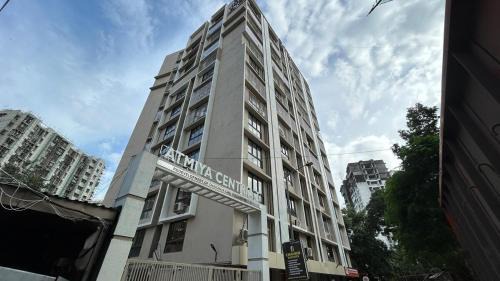 Santacruz Apartment | URBAN PAUSE, 2BHK Apt near BKC,airport&NMACC