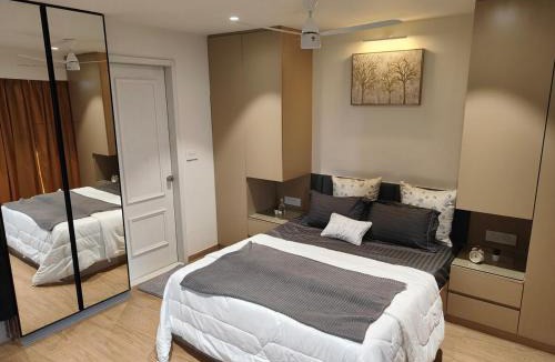 Viman Nagar Apartment | The Mysa Stay l Luxe l Comfy l Airport