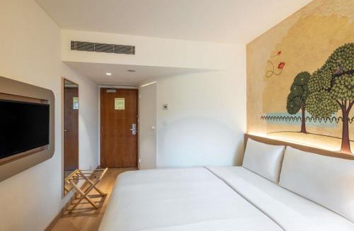 Vile Parle East Hotel | ibis Mumbai Airport - An Accor Brand