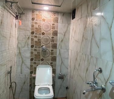 Kismat Nagar Hotel | Hotel Bkc Palace Kurla