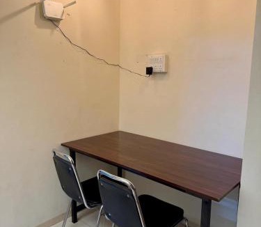 Aundh Apartment | Elite Stays Baner Hostel Pune