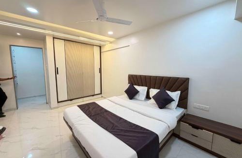Balewadi Hotel | Hotel Lotus - Near Tech Park, Balewadi