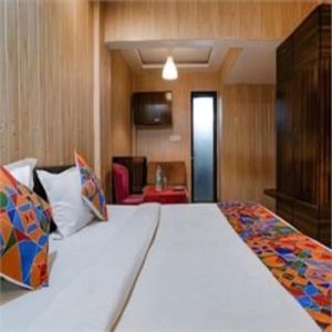 Vashi Hotel | Hotel Yatri Inn