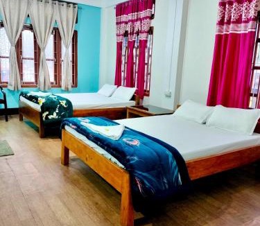 Bomdila Hotel | Tenzin Homestay