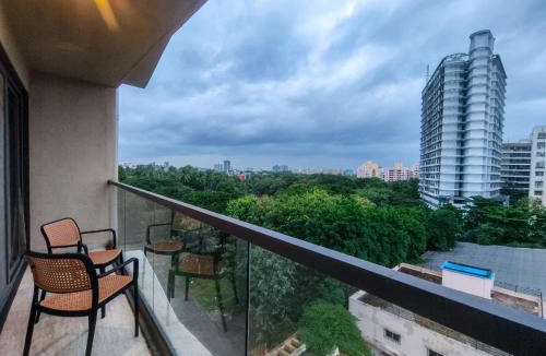 Hadapsar Hotel | Abhibha Suites Waterfront