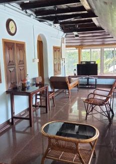 Kodanad House | Raanthal Woods Homestay