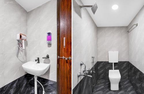 Nashik Hotel | FabHotel Family Katta Nx
