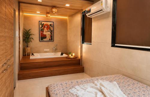 Thane West House | Jacuzzi Villa with Swimming pool
