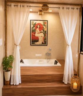 Thane West House | Jacuzzi Villa with Swimming pool