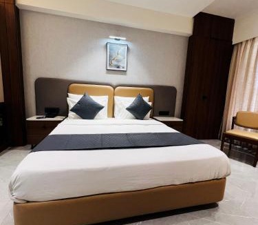 Shirdi Hotel | Hotel Sai Mahima, Near Sai Baba Temple