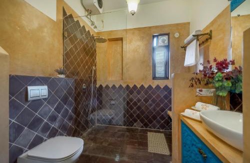 Saunta Vaddo Villa | SaffronStays The White Whale