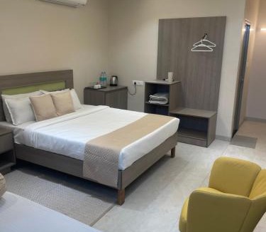 Sholinghur Hotel | Raghav Residency