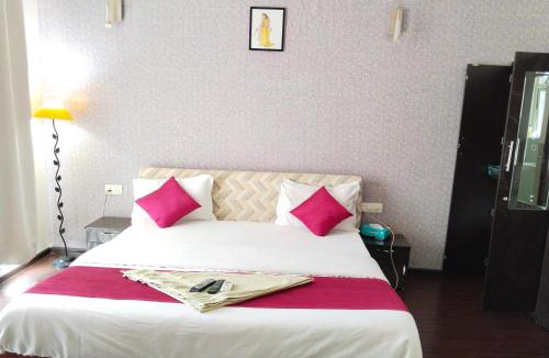 Hadapsar Bed & Breakfast | GM Hospitality Services pune