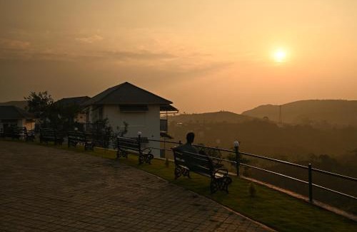 Elappara Resort | Abad Silver Mist