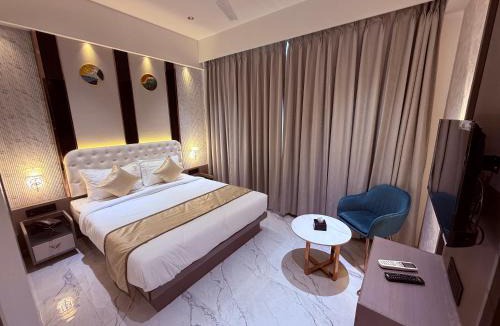 Dombivli East Cabin | Hotel Stellar Suites Dombivli - Couple Friendly - Comfort and Premium Stay