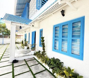 Kollam House | Casa Azul - The Blue House