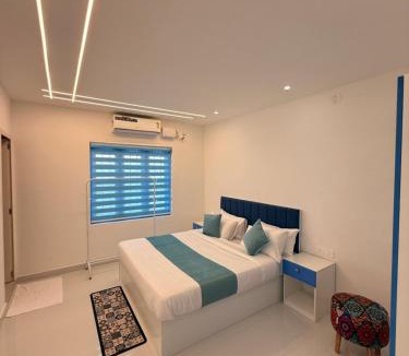 Kollam House | Casa Azul - The Blue House