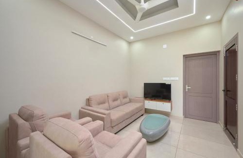 Perumbavoor House | 4-Bedroom Villa near CIAL Airport 25 Min Drive !