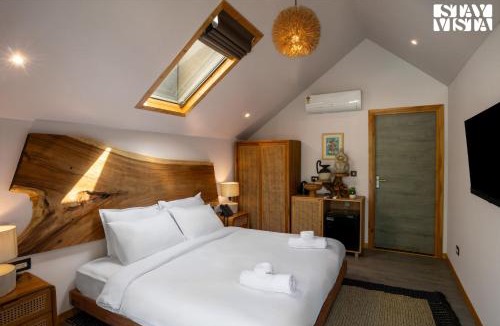 Alibaug Villa | StayVista at Luma - 350 mtr from Mandwa Jetty